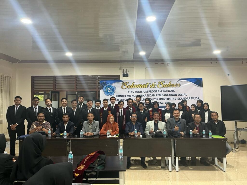 Foto Bersama Mahasiswa dan Dosen